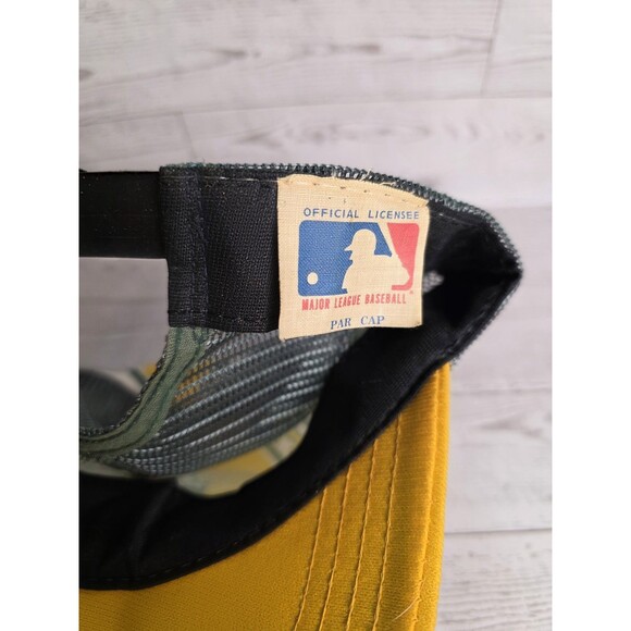 Vintage Oakland Athletics A's Trucker Mesh MLB Baseball Cap - Picture 3 of 4